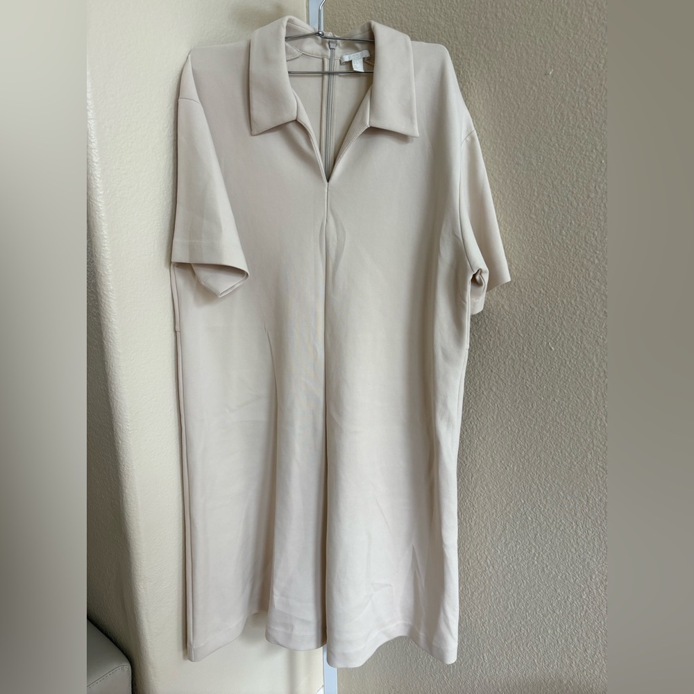 COS Open-collar short sleeve romper in Beige - Size S - Picture 6 of 8